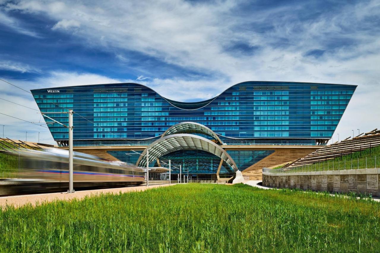 The Westin Denver International Airport Bagian luar foto